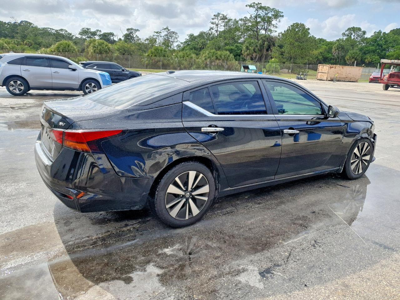 2021 Nissan Altima Sv - Фото 3