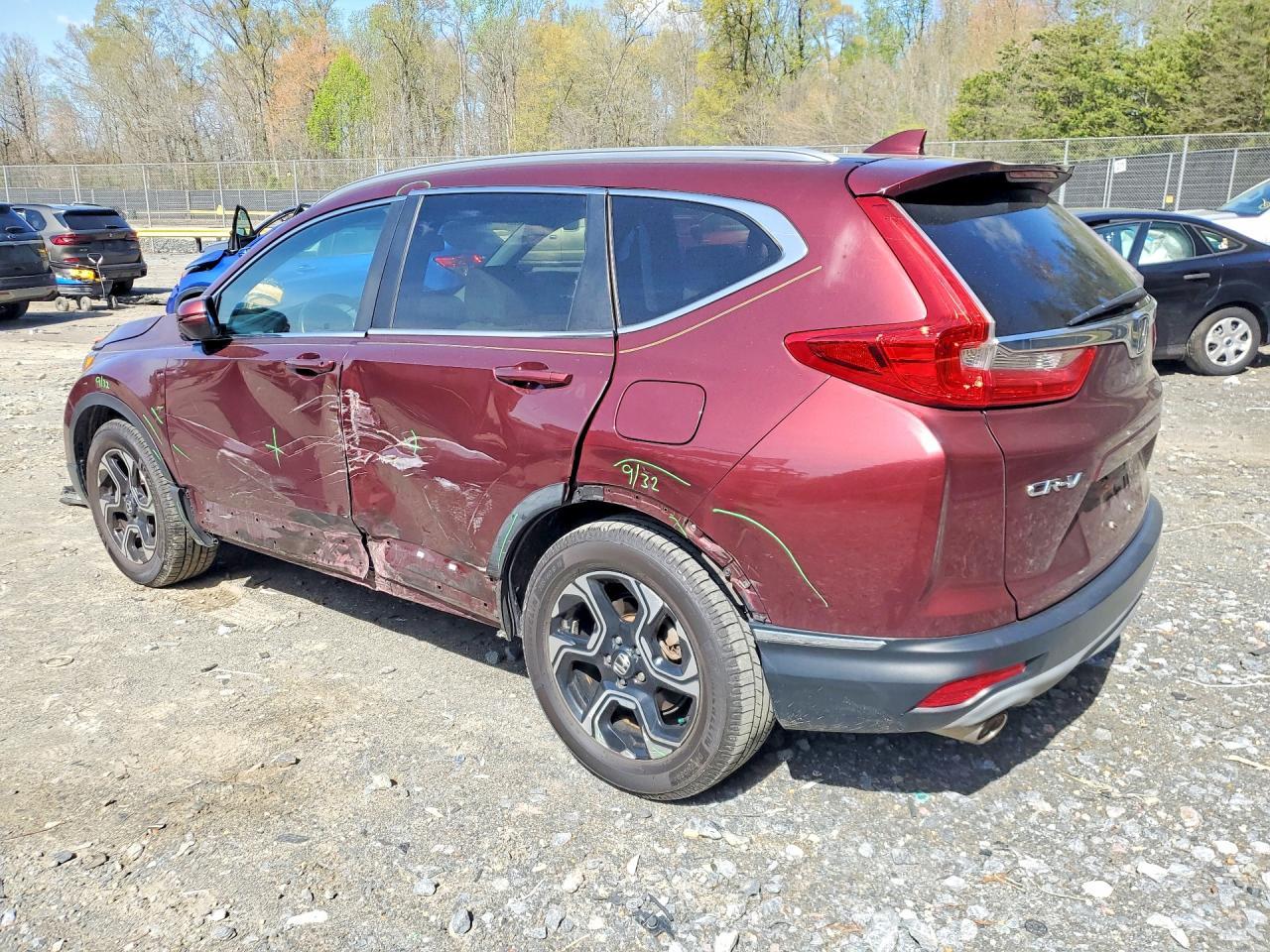 2017 Honda Cr-V Touring - Image 2