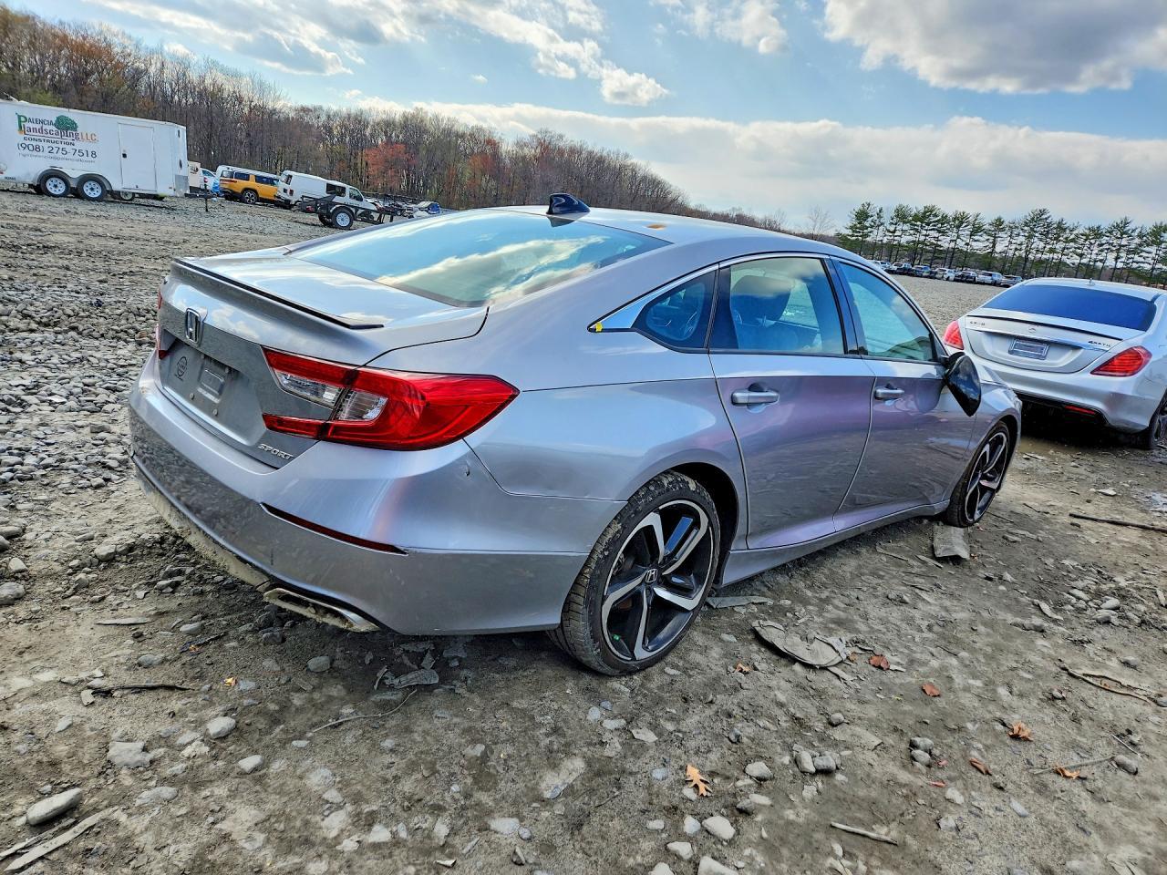 2022 Honda Accord Sport - Фото 3