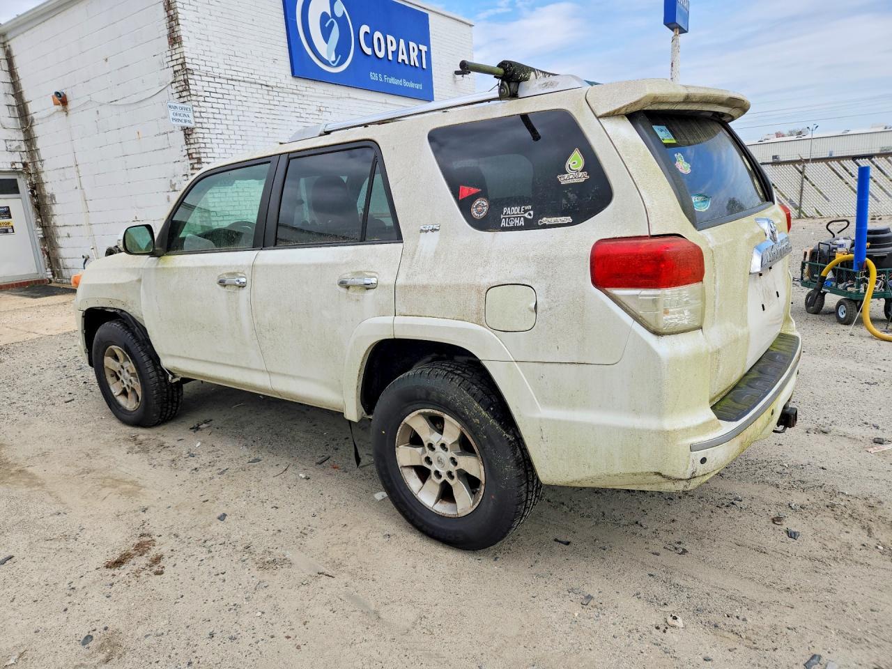 2011 Toyota 4Runner Sr5 - Image 2