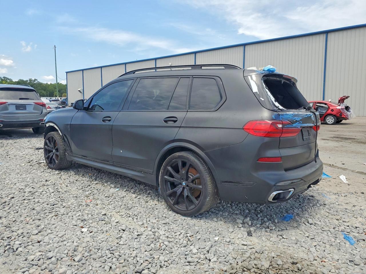2019 BMW X7 xDrive40I - Фото 2