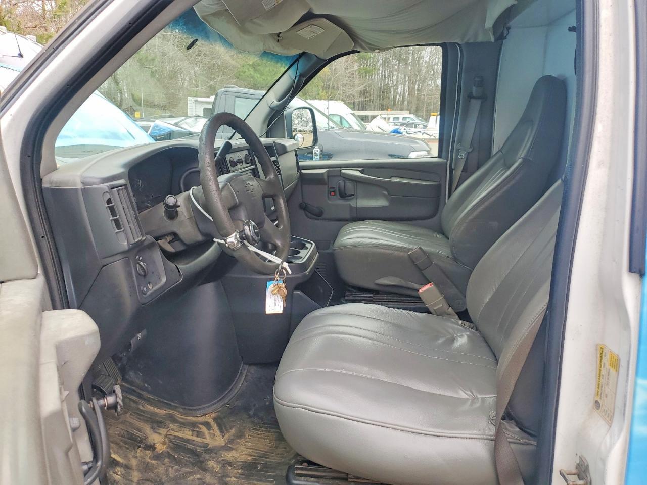 2006 Chevrolet Express Utility / Service Truck - Фото 7