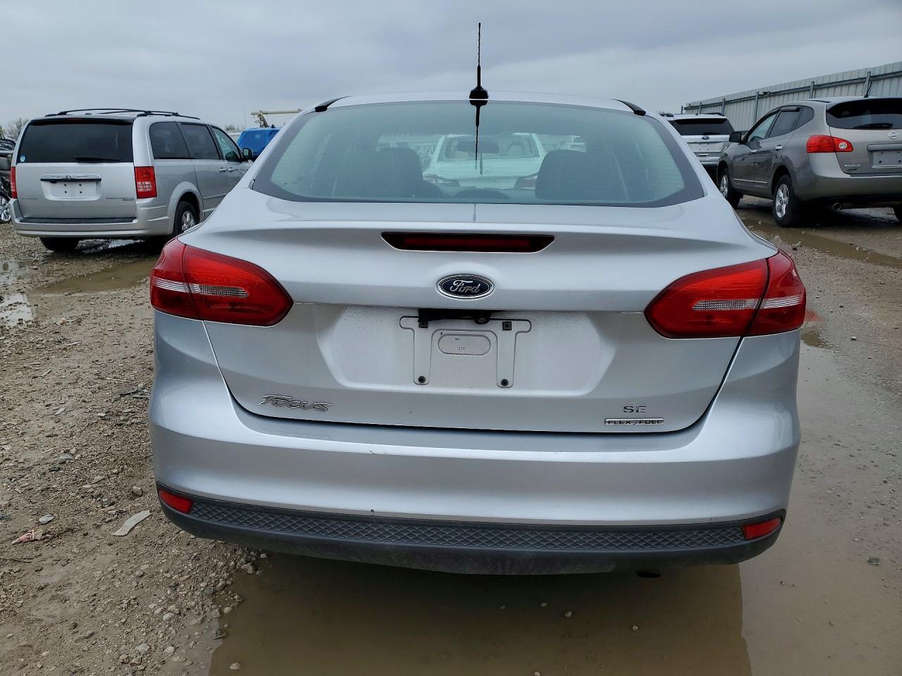 2016 Ford Focus Se - Image 6