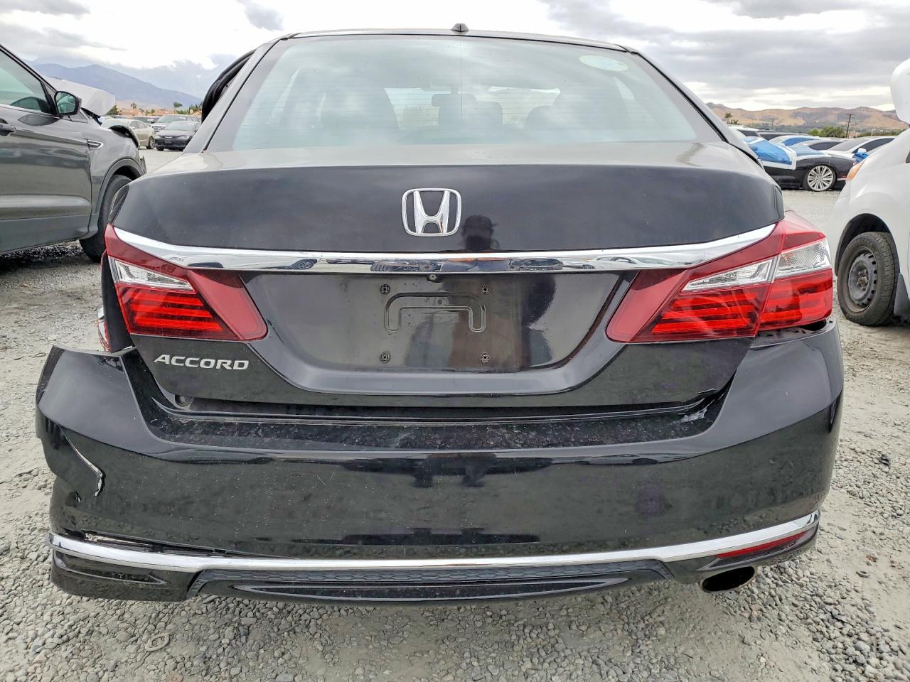 2017 Honda Accord Ex - Image 6