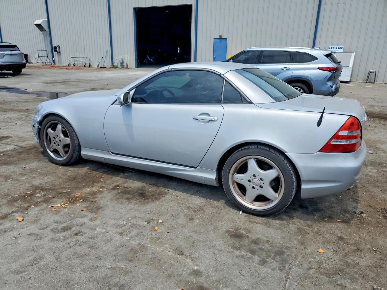 2001 Mercedes-Benz Slk 230 Kompressor - Image 2