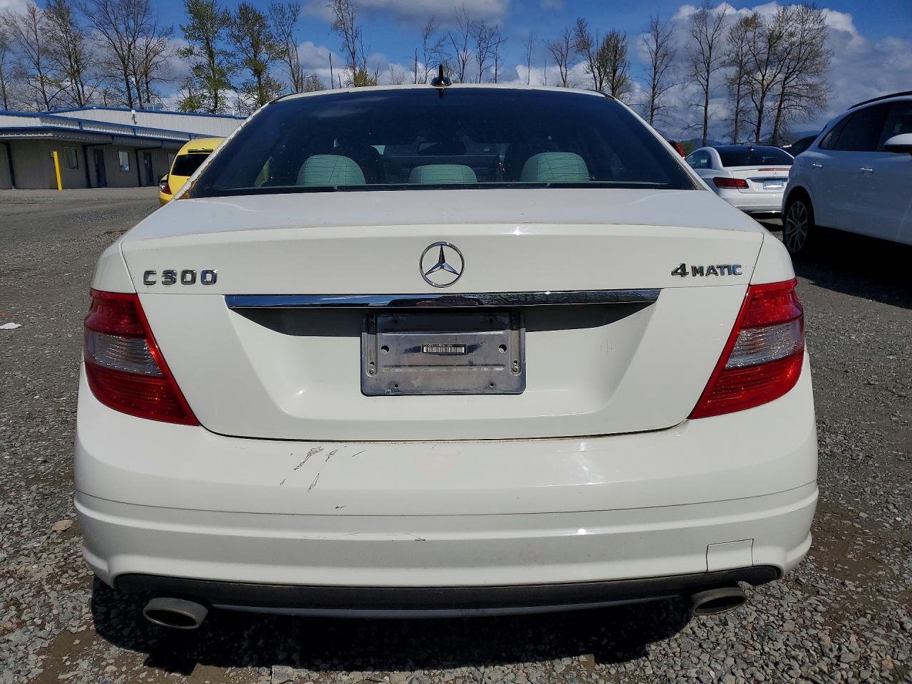 2009 Mercedes-Benz C 300 4Matic - Image 6