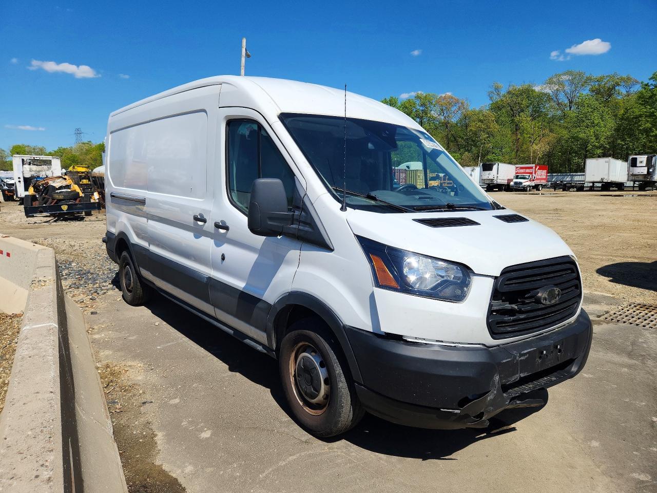 2019 Ford Transit T-250 Cargo - Image 4