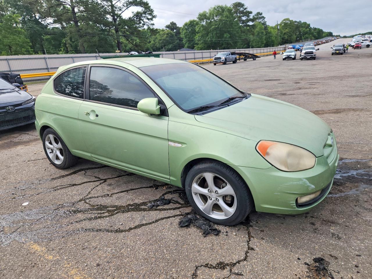 2007 Hyundai Accent Se - Image 4