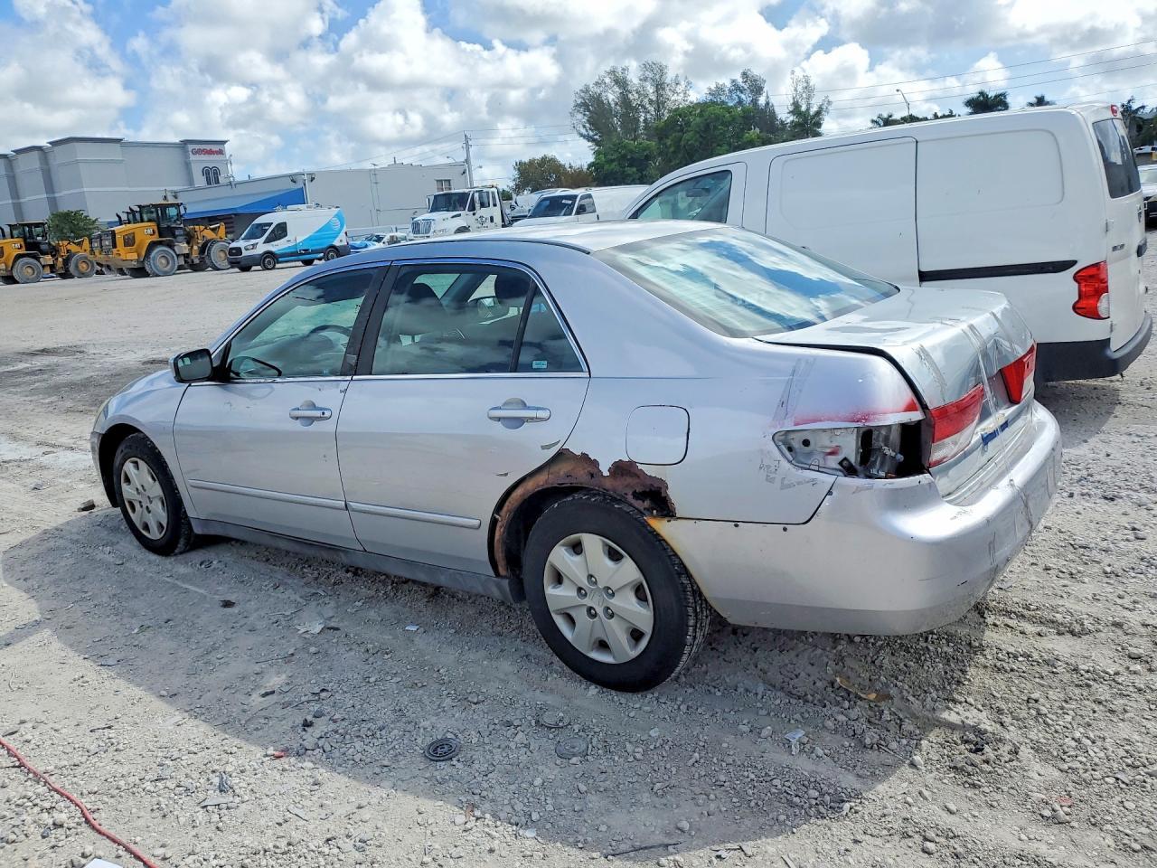 2004 Honda Accord Lx - Фото 2