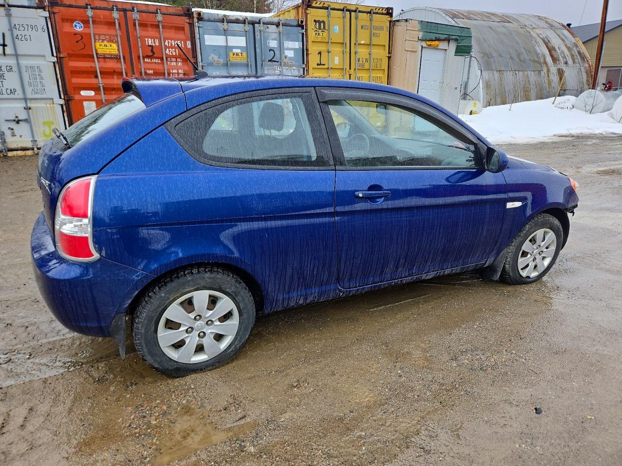 2011 Hyundai Accent Se - Фото 3