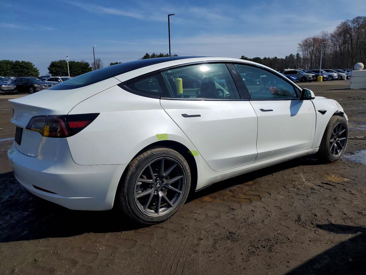 2023 Tesla 3 - Фото 3