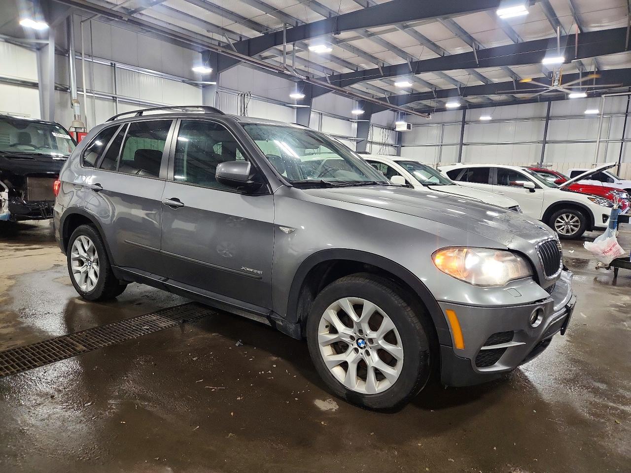 2011 BMW X5 xDrive35I - Фото 4