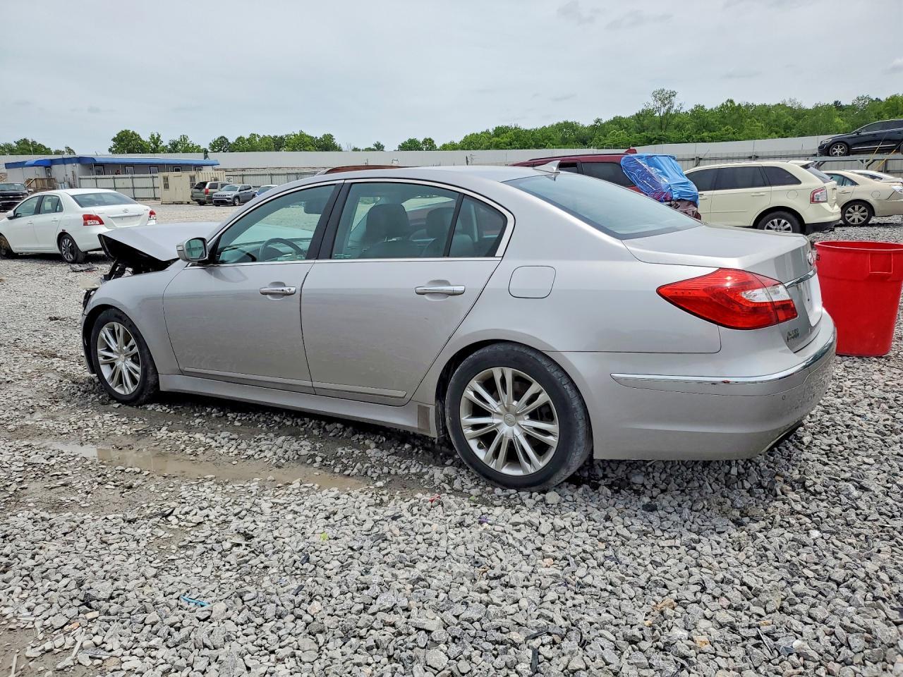 2013 Hyundai Genesis 3.8L - Image 2