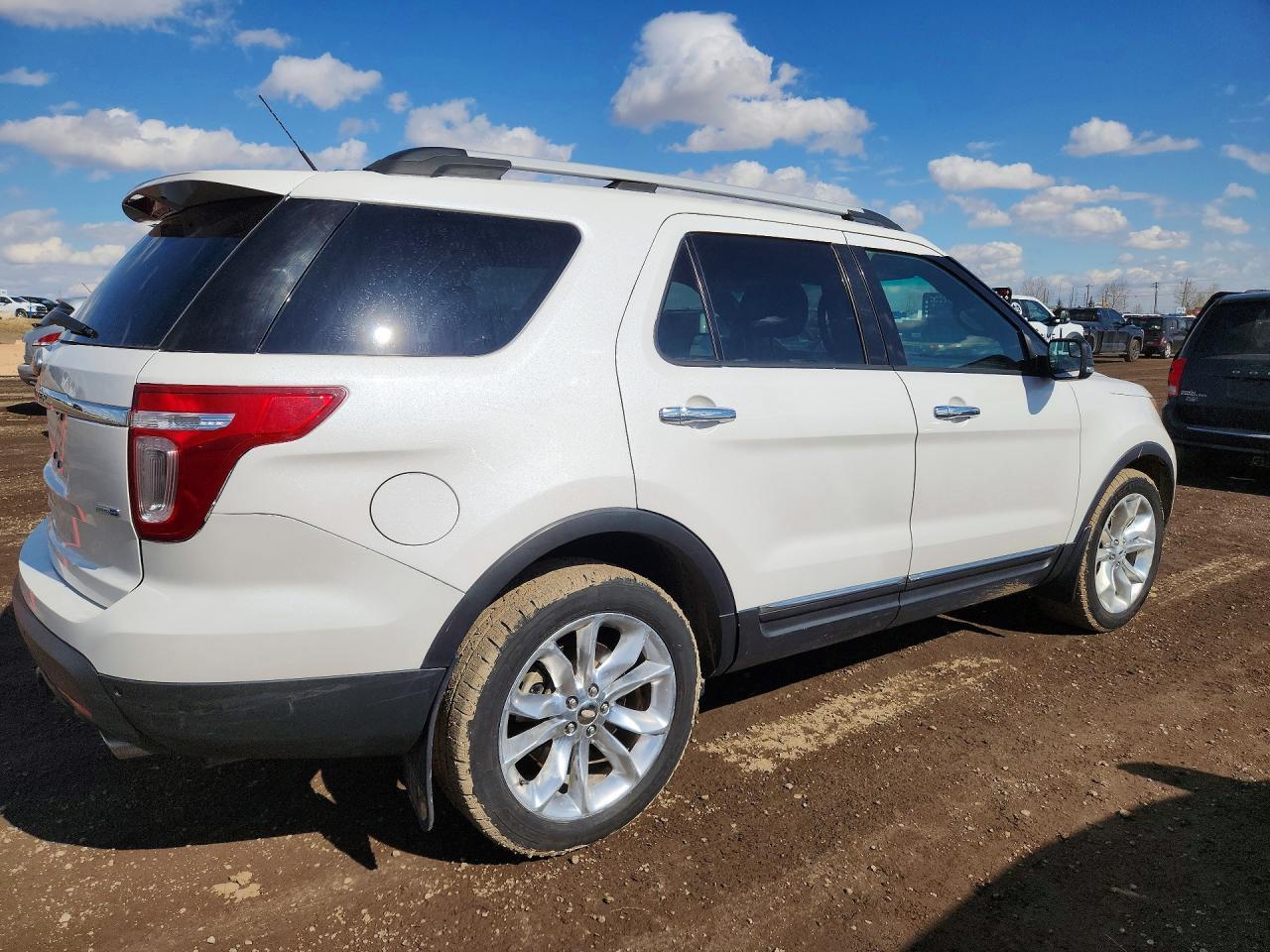 2014 Ford Explorer Xlt - Фото 3