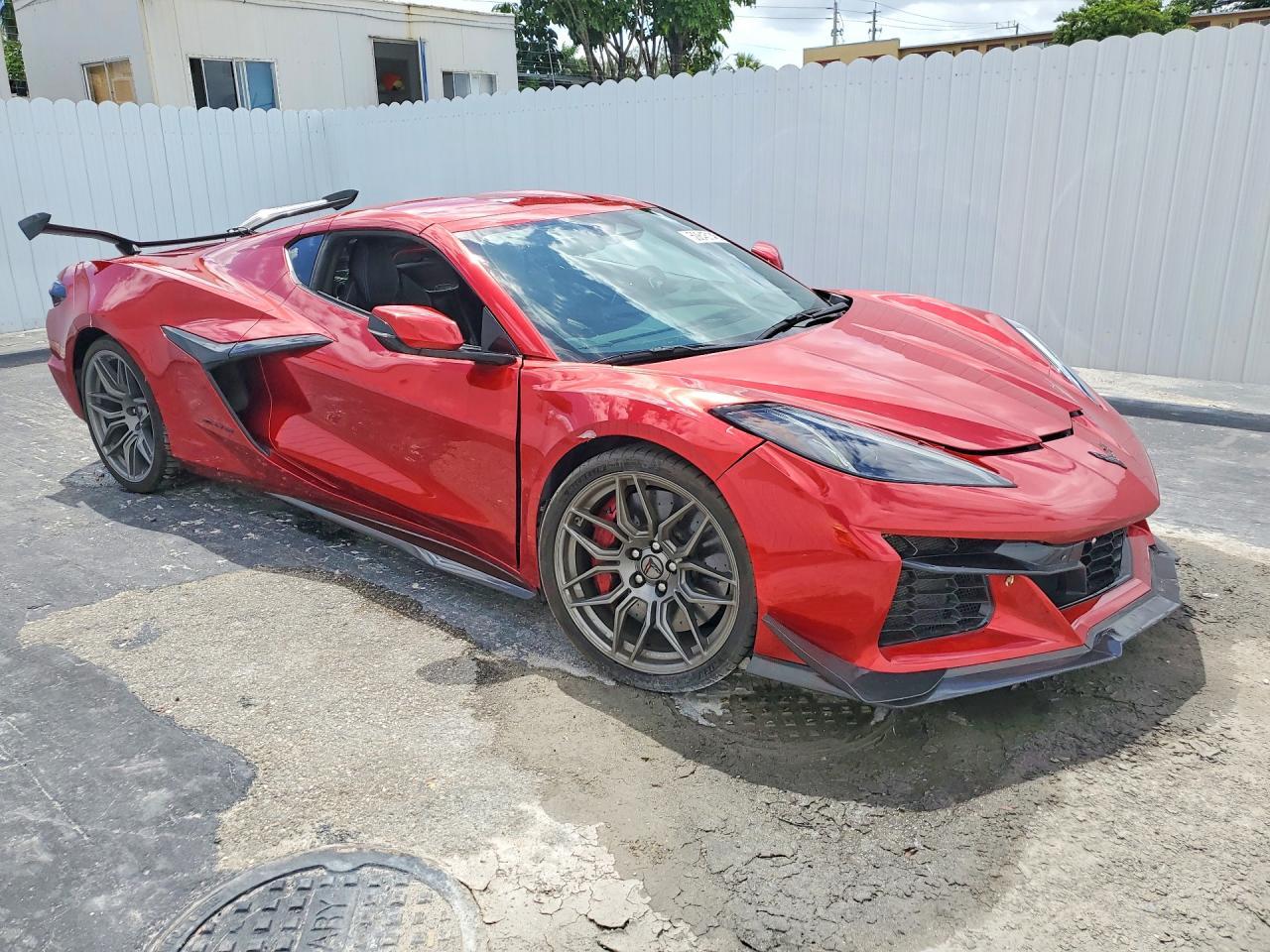 2025 Chevrolet Corvette Z06 2Lz - Фото 4