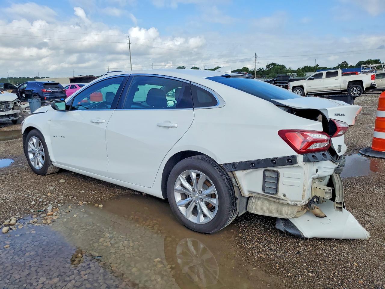 2020 Chevrolet Malibu Lt - Фото 2