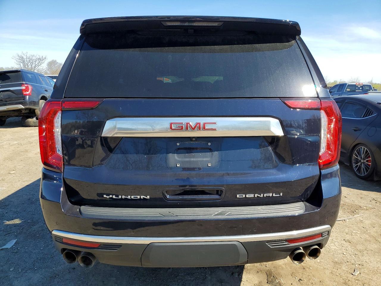 2021 GMC Yukon Denali - Фото 6