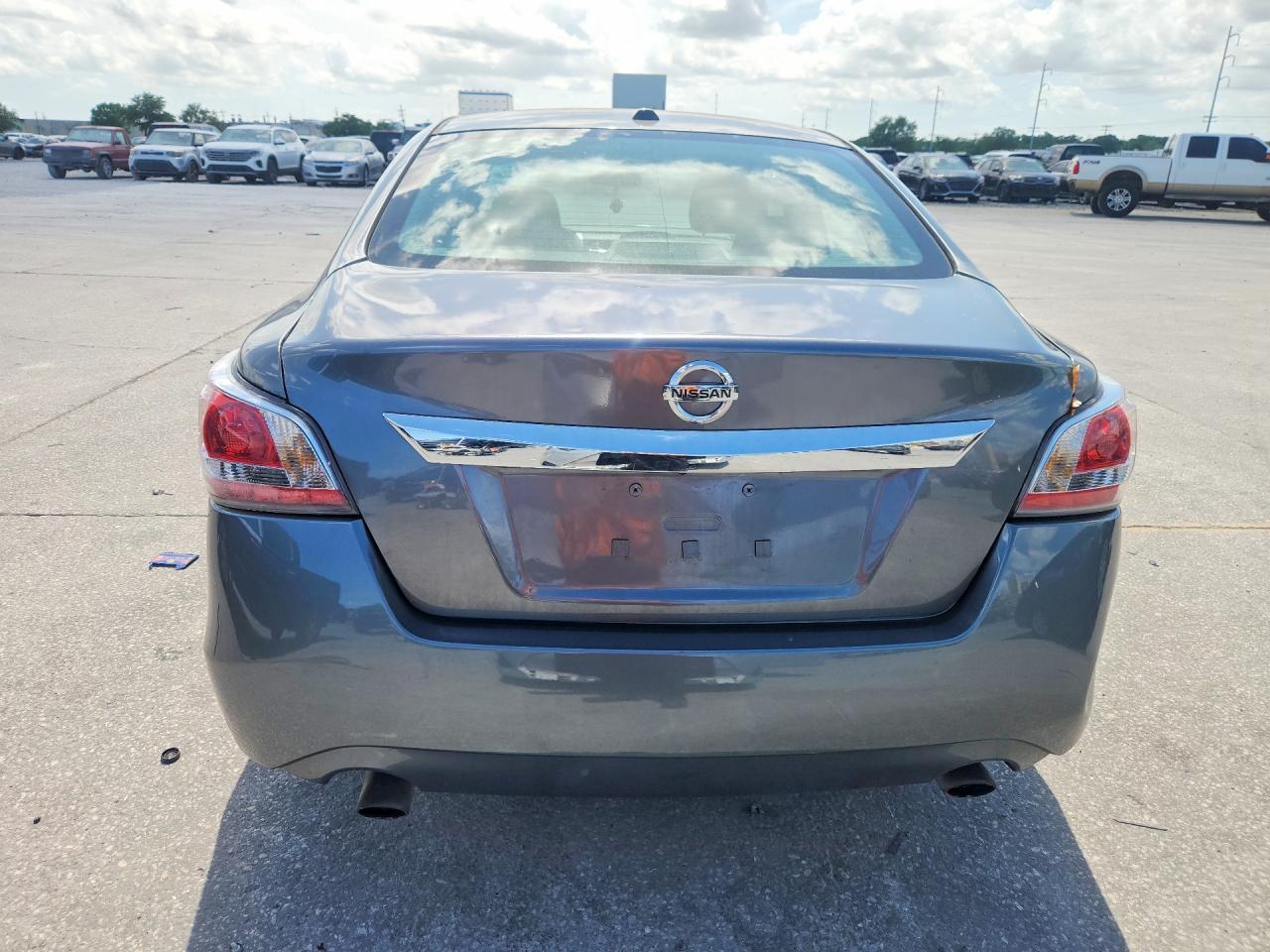 2015 Nissan Altima 2.5 S - Image 6