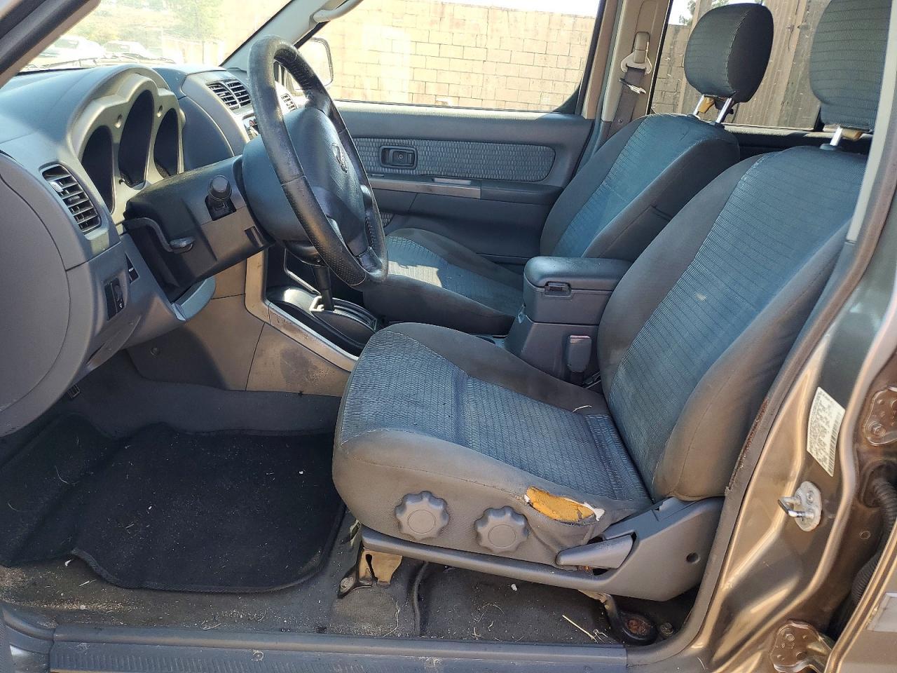 2004 Nissan Xterra Xe - Image 7