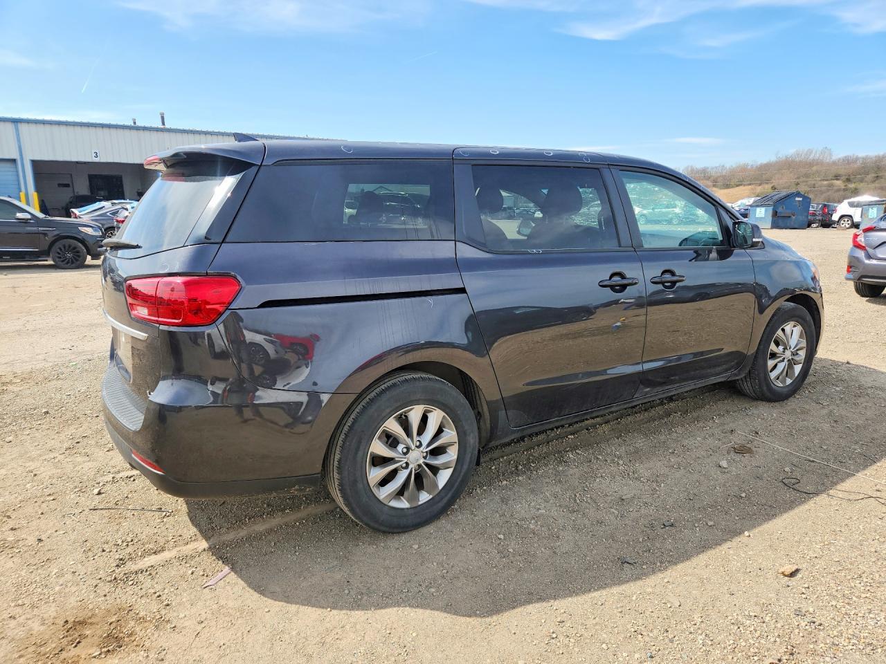 2021 Kia Sedona Lx - Фото 3
