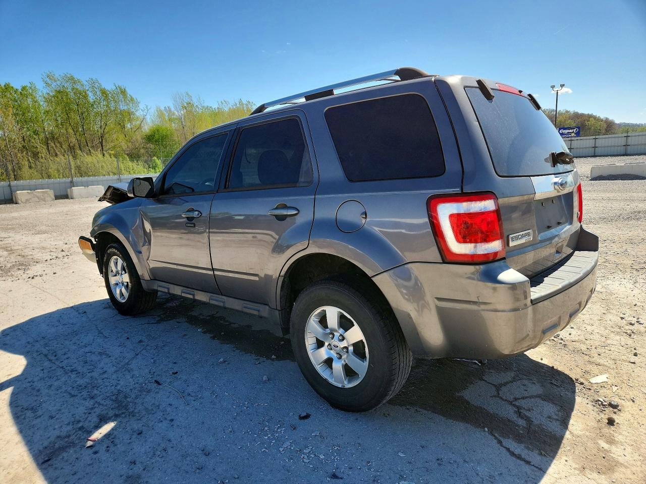 2011 Ford Escape Limited - Image 2