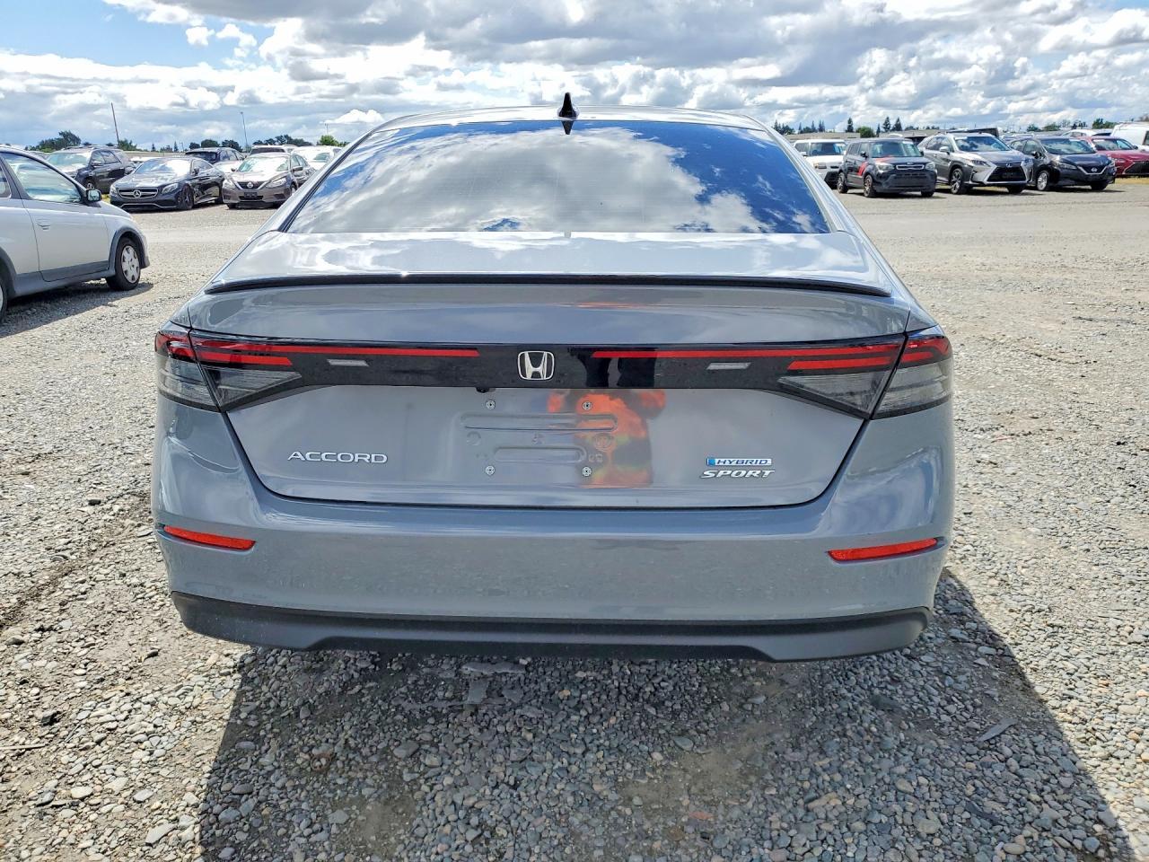 2024 Honda Accord Hybrid Sport - Image 6