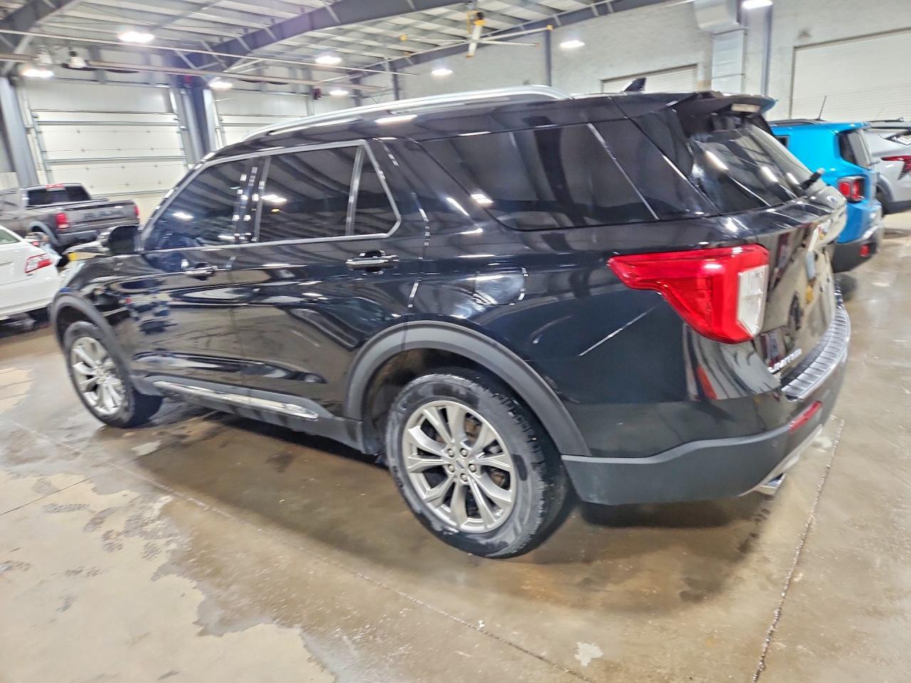 2020 Ford Explorer Limited - Фото 2