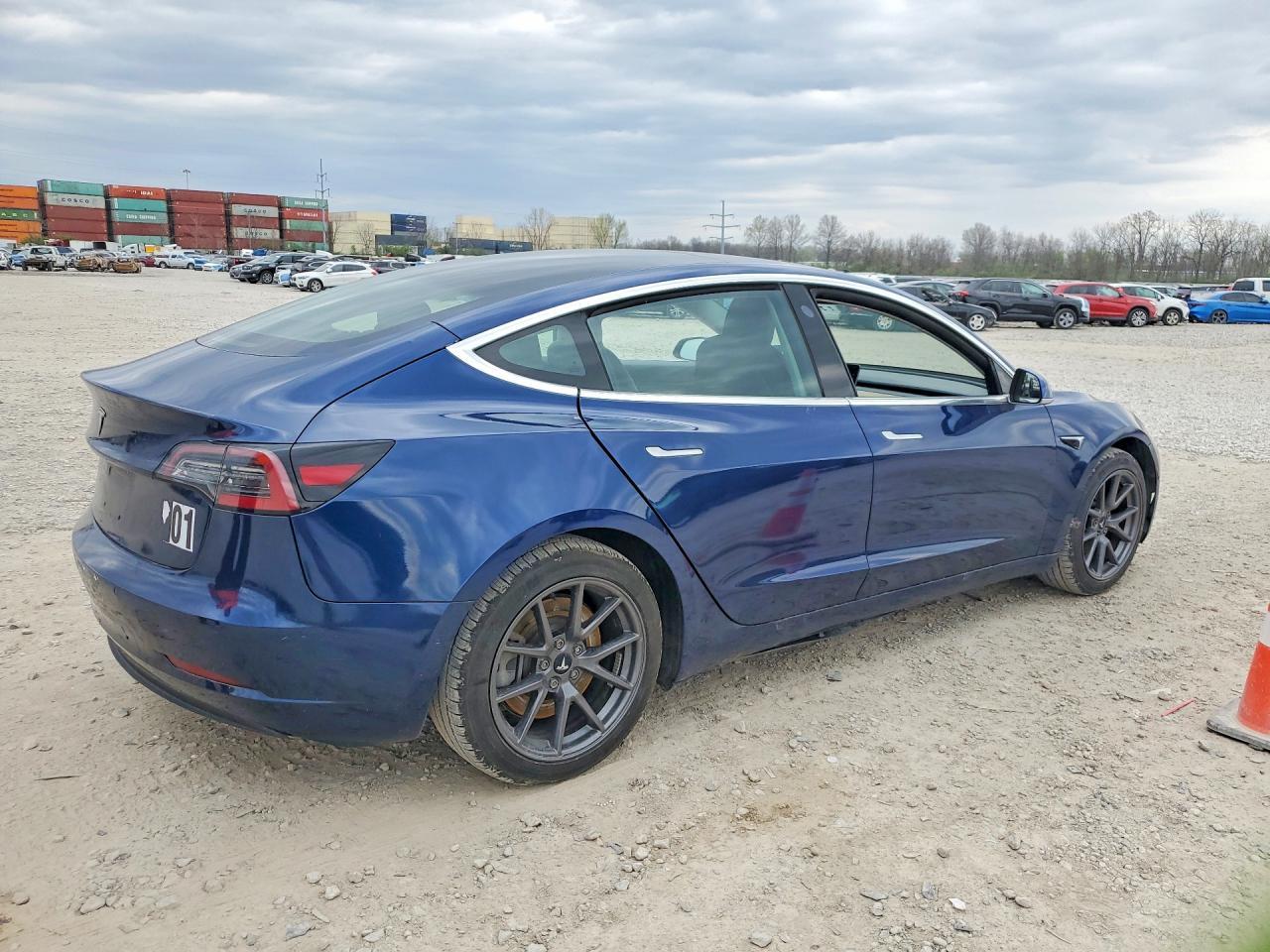 2019 Tesla Model 3 - Фото 3