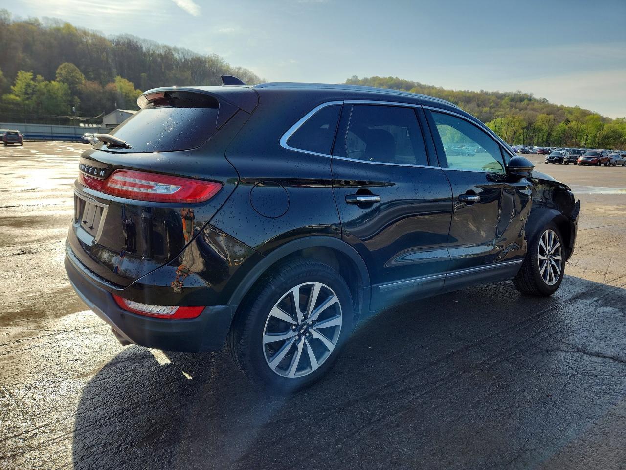 2019 Lincoln Mkc Reserve - Image 3