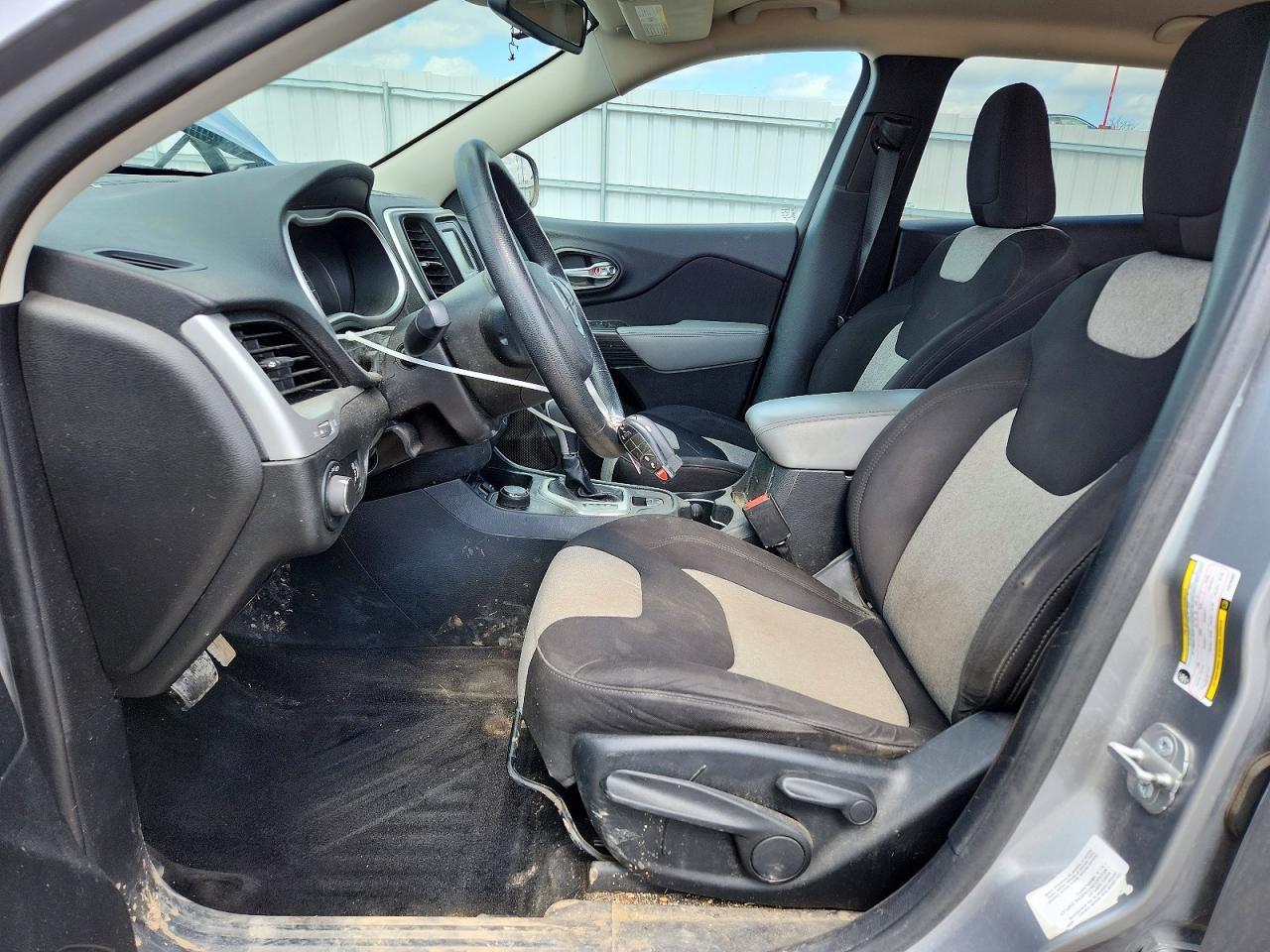 2014 Jeep Cherokee Sport - Фото 7