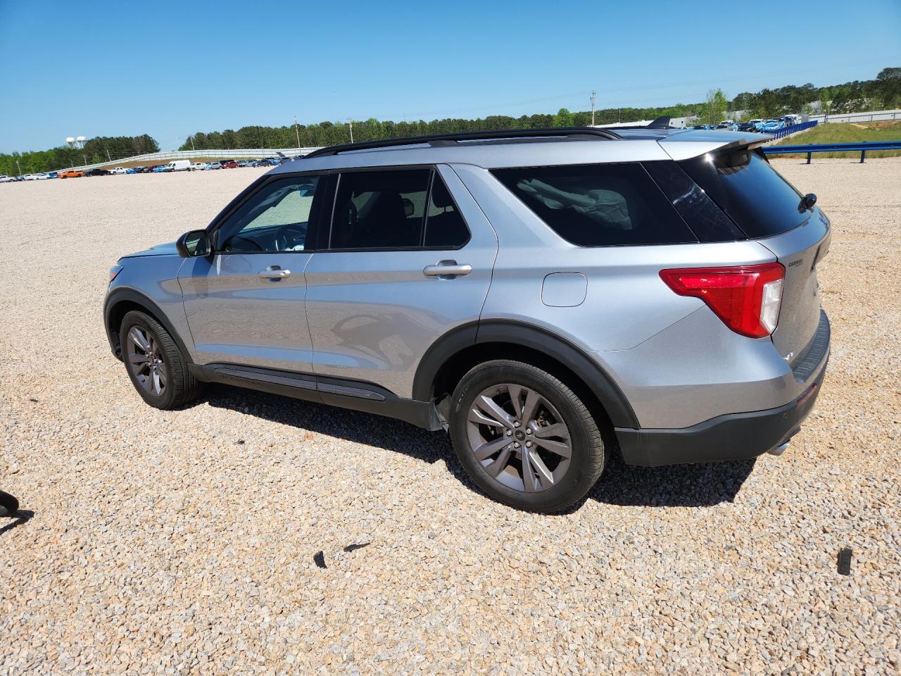 2022 Ford Explorer Xlt - Фото 2