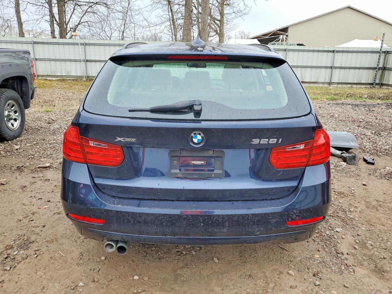 2015 BMW 328 Xi - Image 6