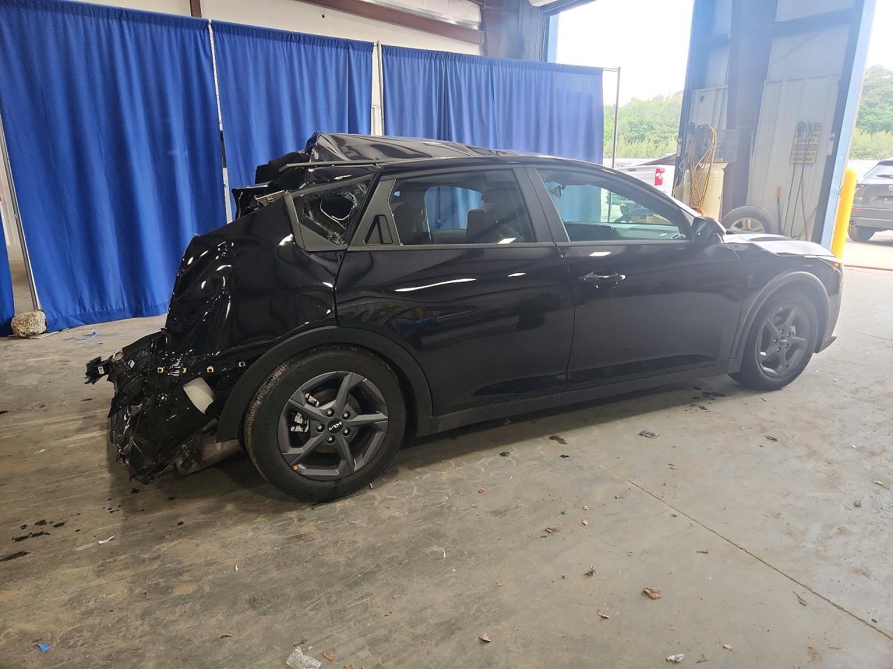 2026 Kia K4 - Фото 3