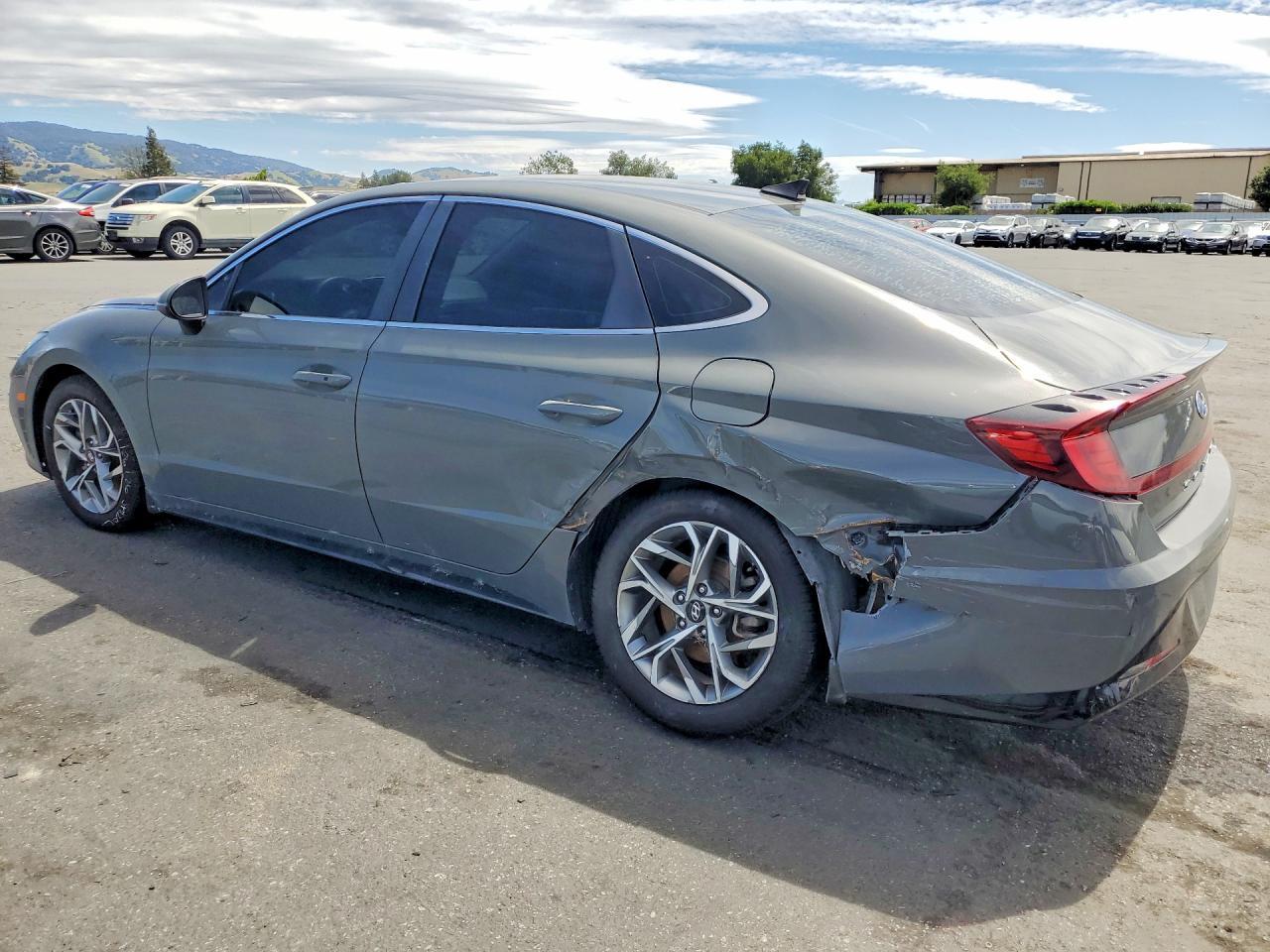 2021 Hyundai Sonata Sel - Фото 2