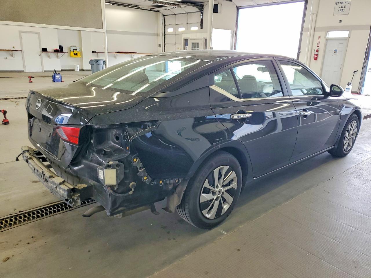 2024 Nissan Altima S - Фото 3