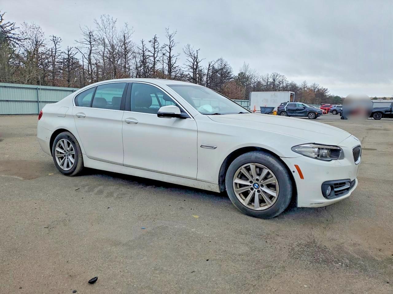 2016 BMW 528 Xi - Image 4