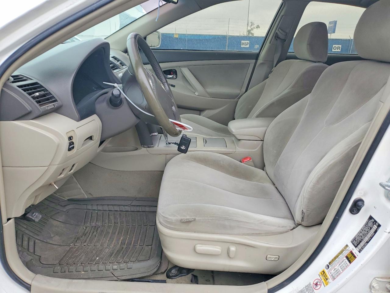 2011 Toyota Camry Hybrid Base - Фото 7