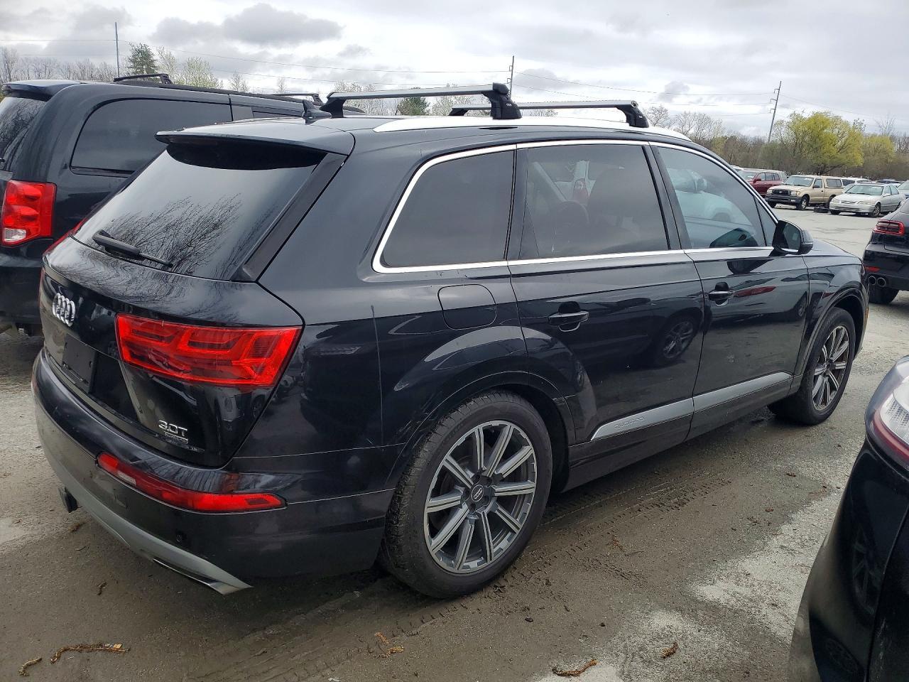 2017 Audi Q7 Premium Plus - Image 3