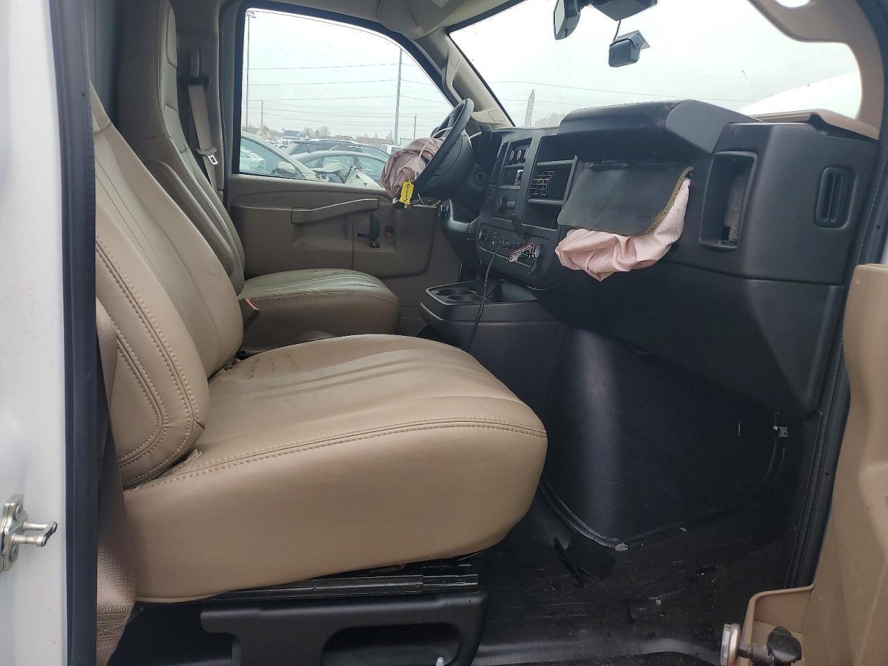 2025 GMC Savana G2500 Utility / Service Van - Фото 7
