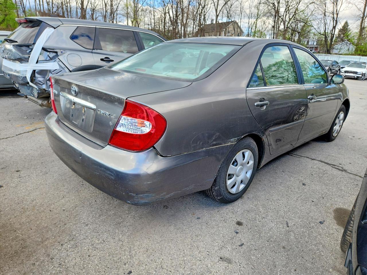 2004 Toyota Camry - Image 3
