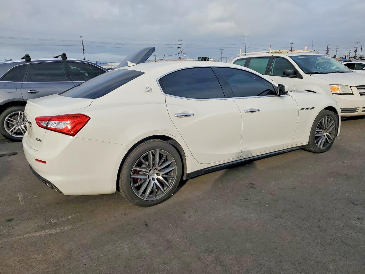 2020 Maserati Ghibli - Фото 3