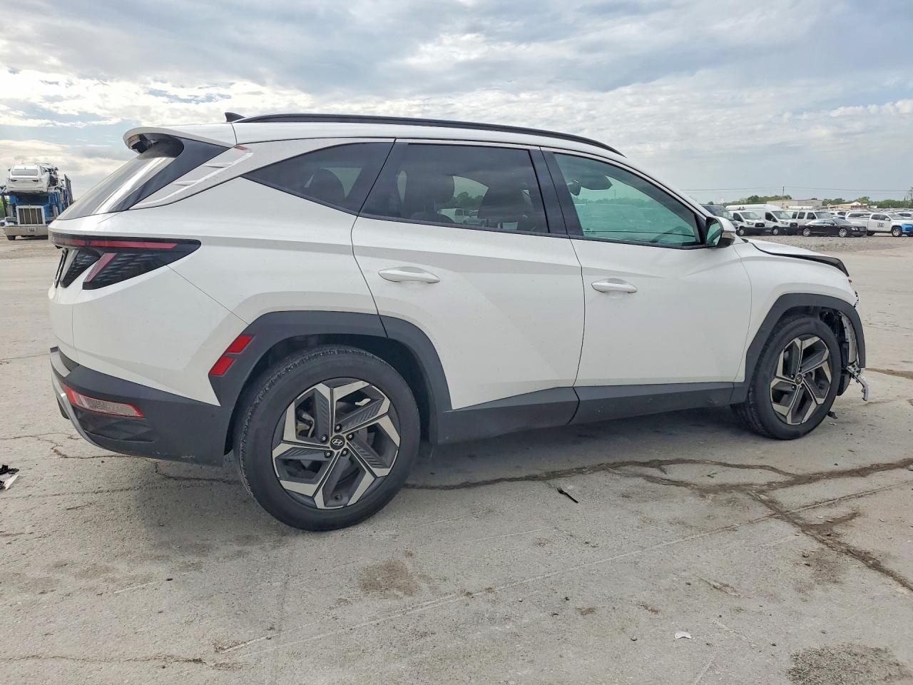 2024 Hyundai Tucson Limited - Image 3