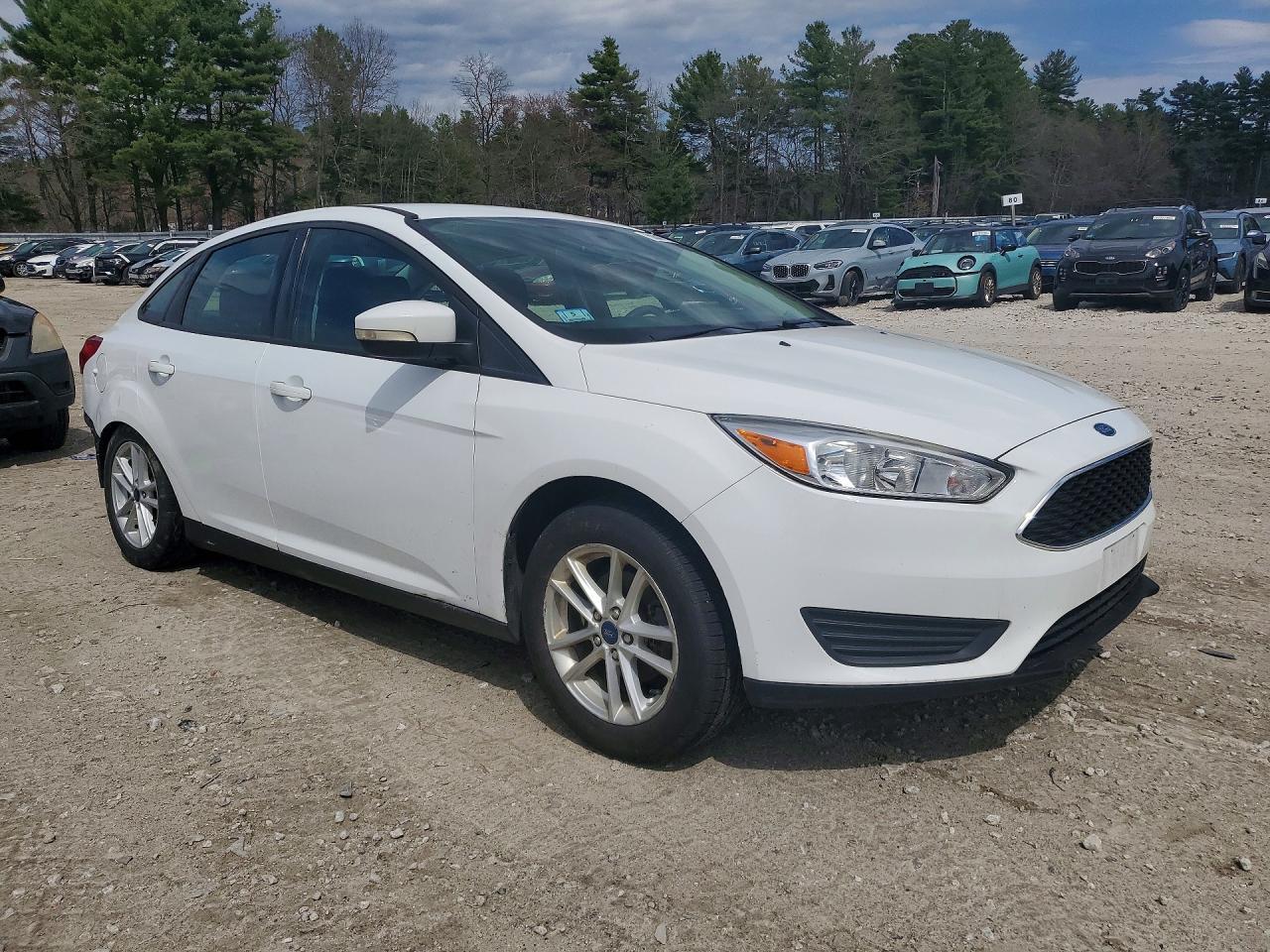 2016 Ford Focus Se - Фото 4