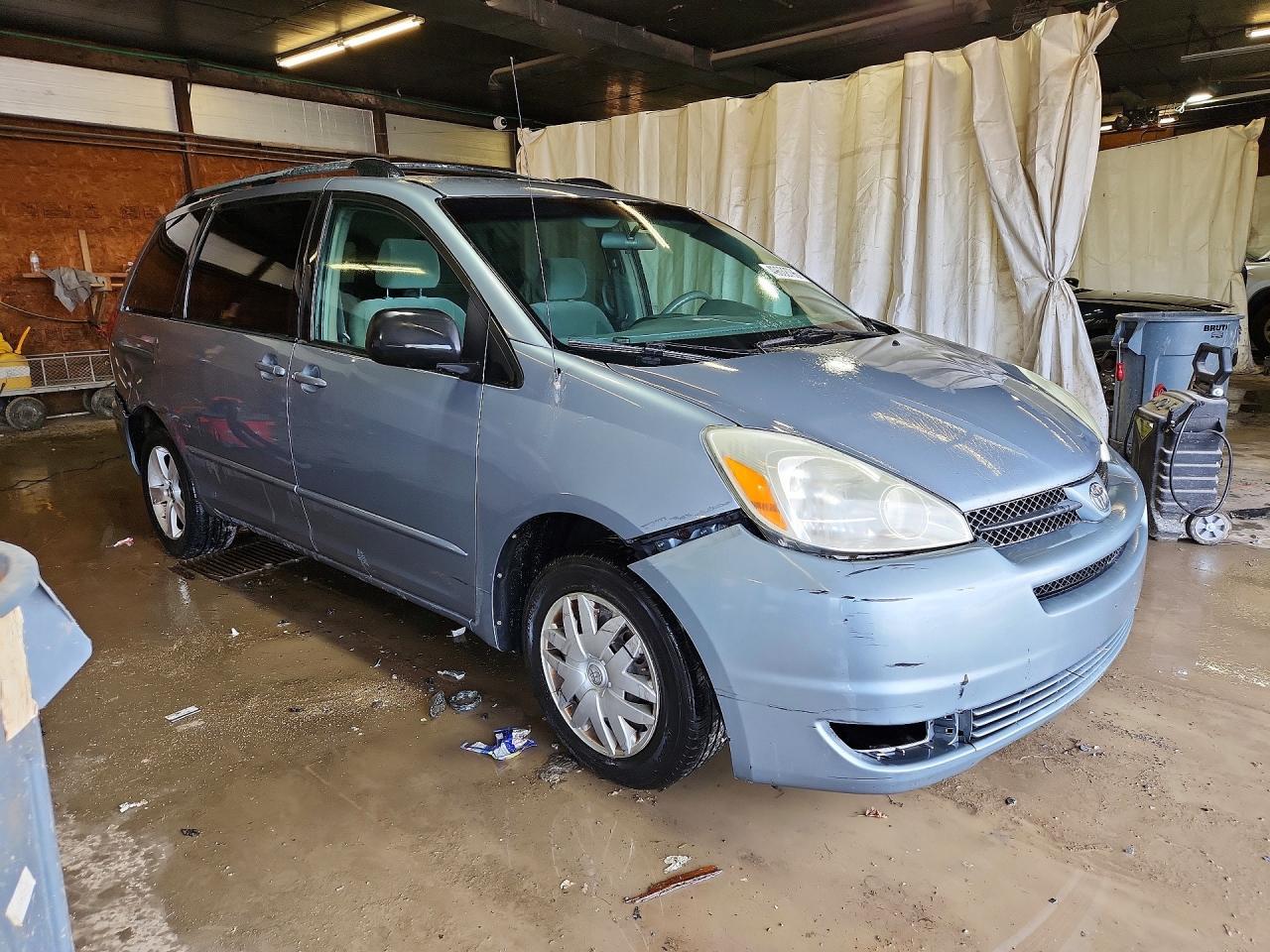 2004 Toyota Sienna Le 7 Passenger - Фото 4