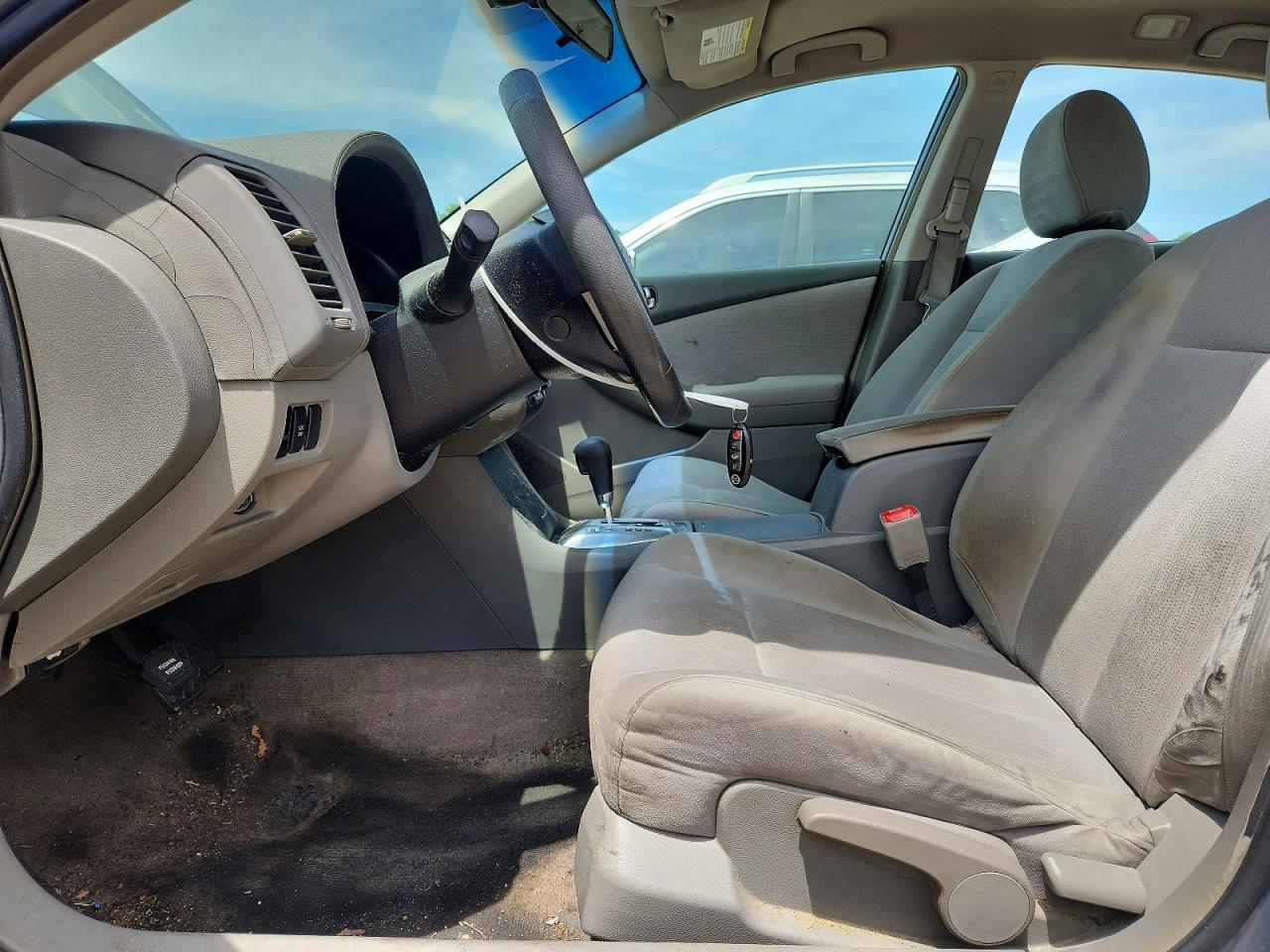2010 Nissan Altima - Фото 7