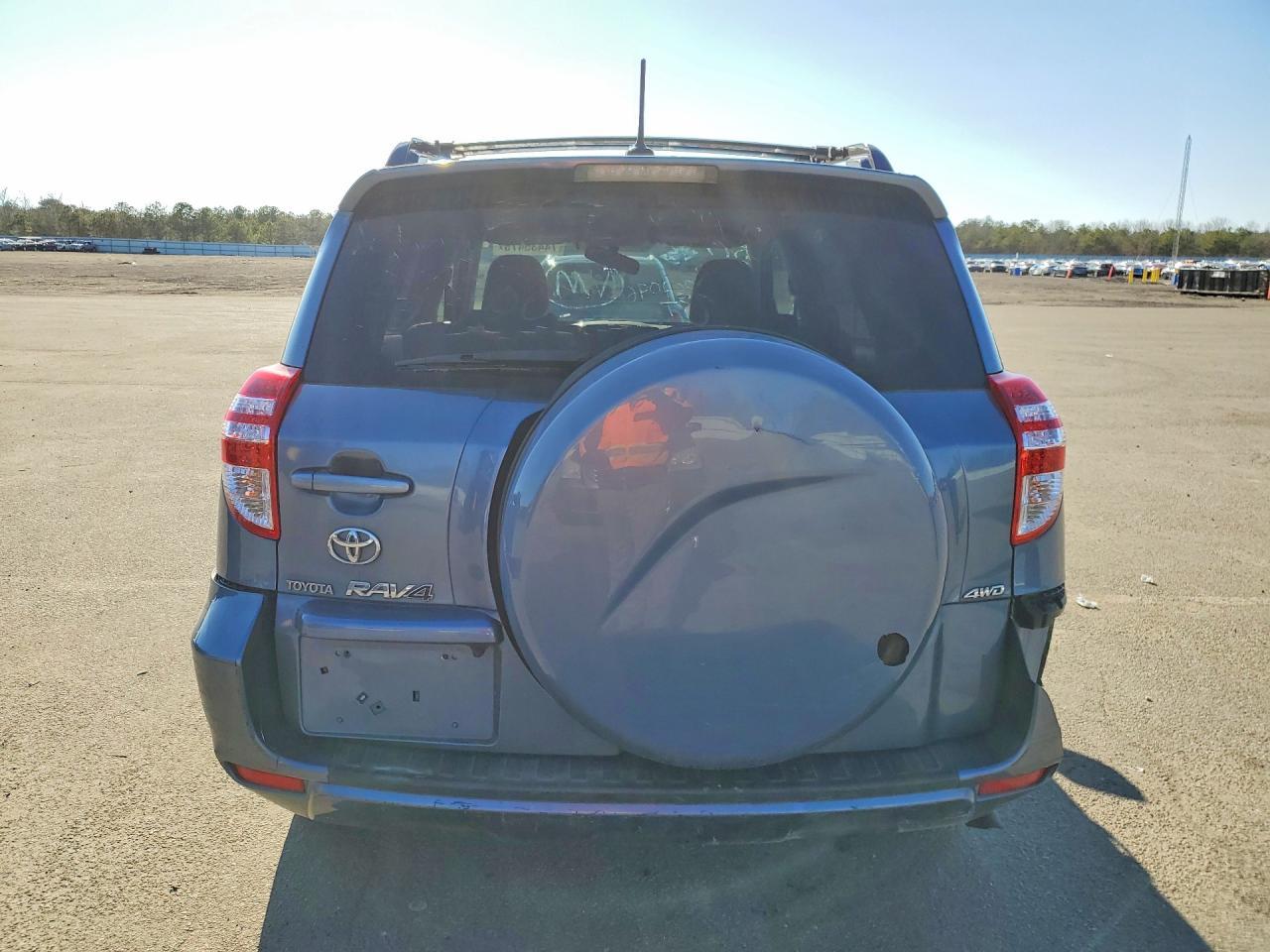 2009 Toyota Rav4 Adventure - Image 6
