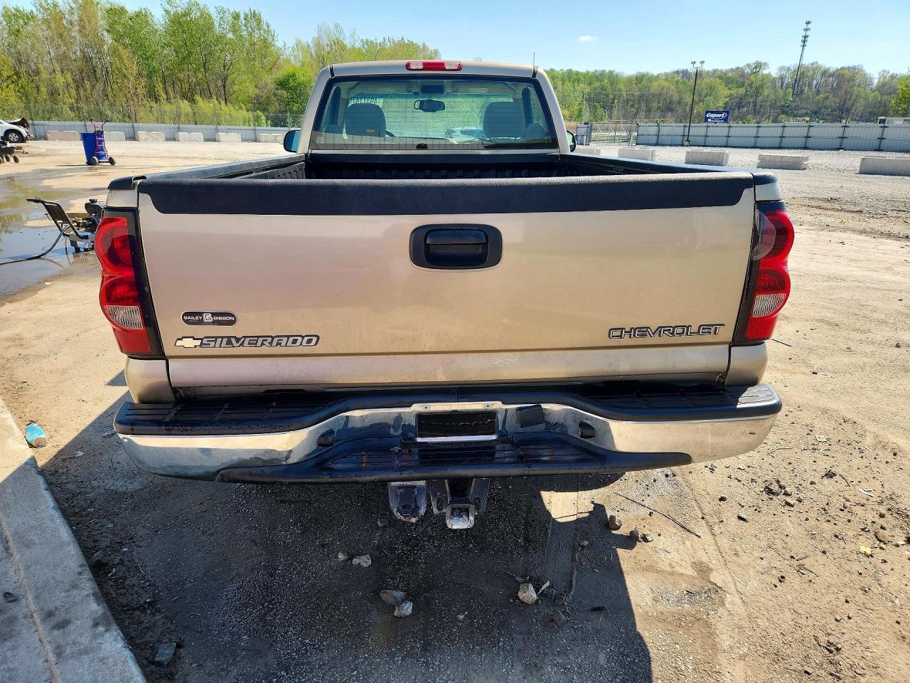 2004 Chevrolet Silverado C1500 - Image 6