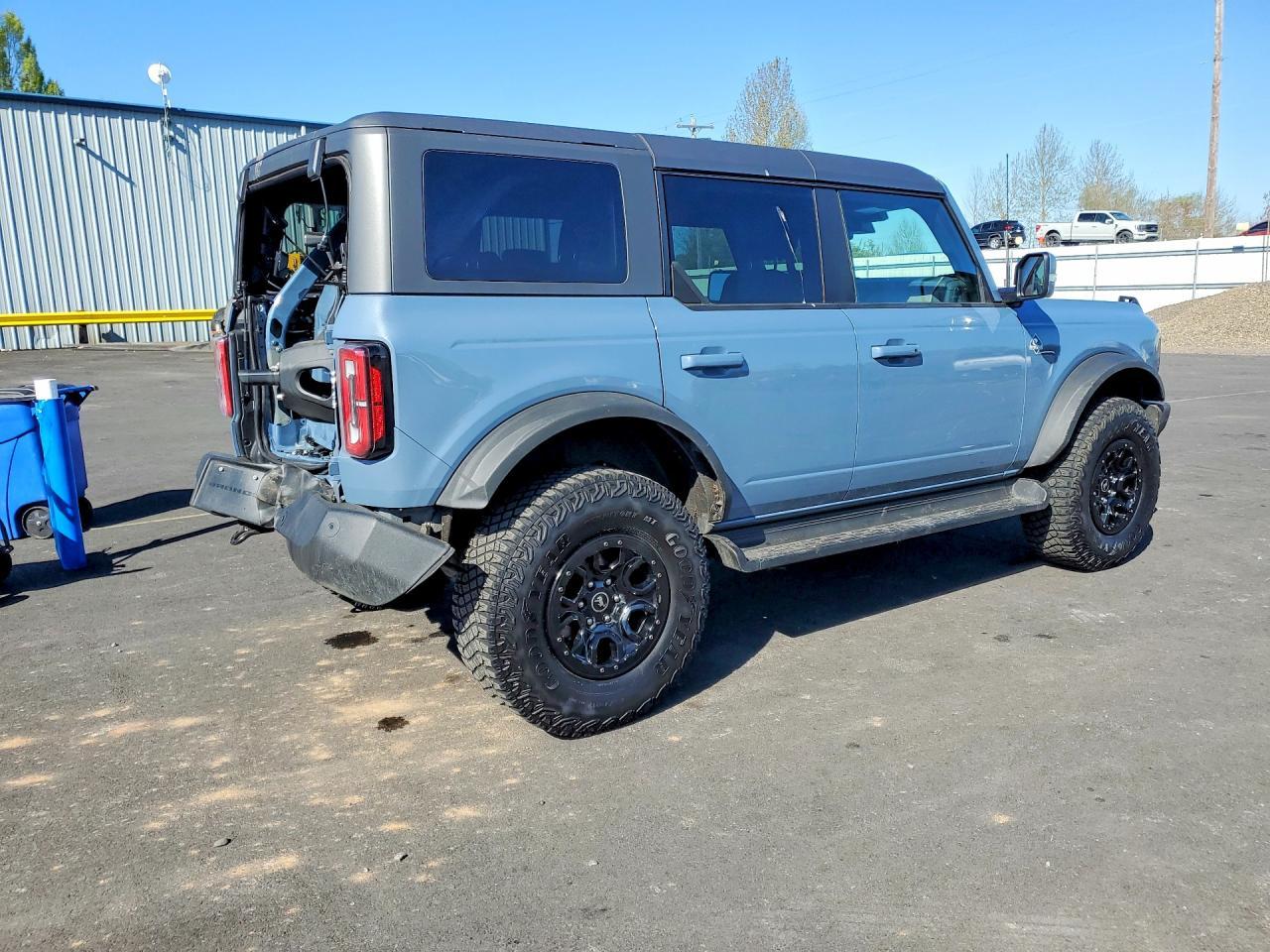 2025 Ford Bronco Outer Banks - Фото 3