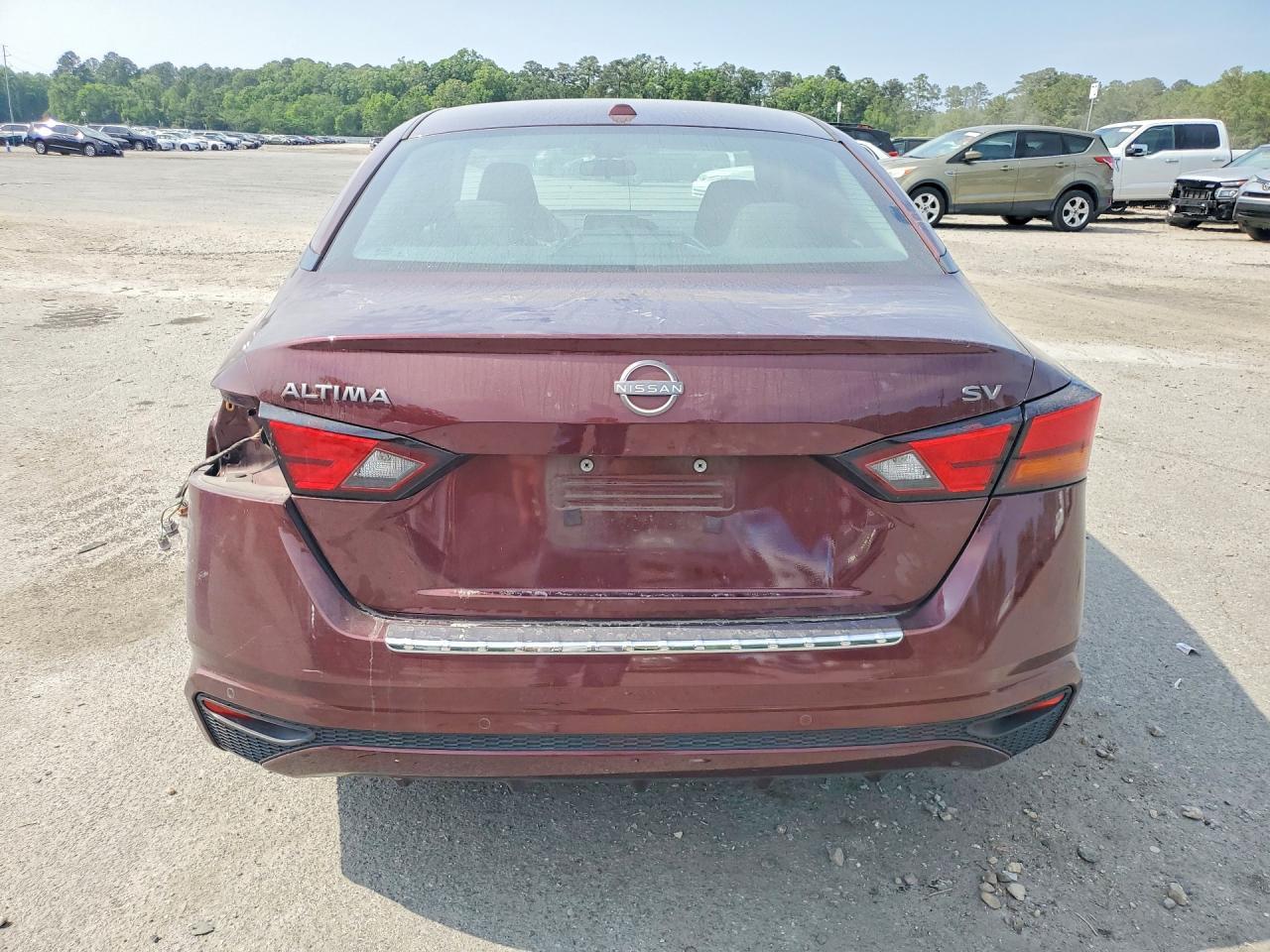 2023 Nissan Altima Sv - Image 6