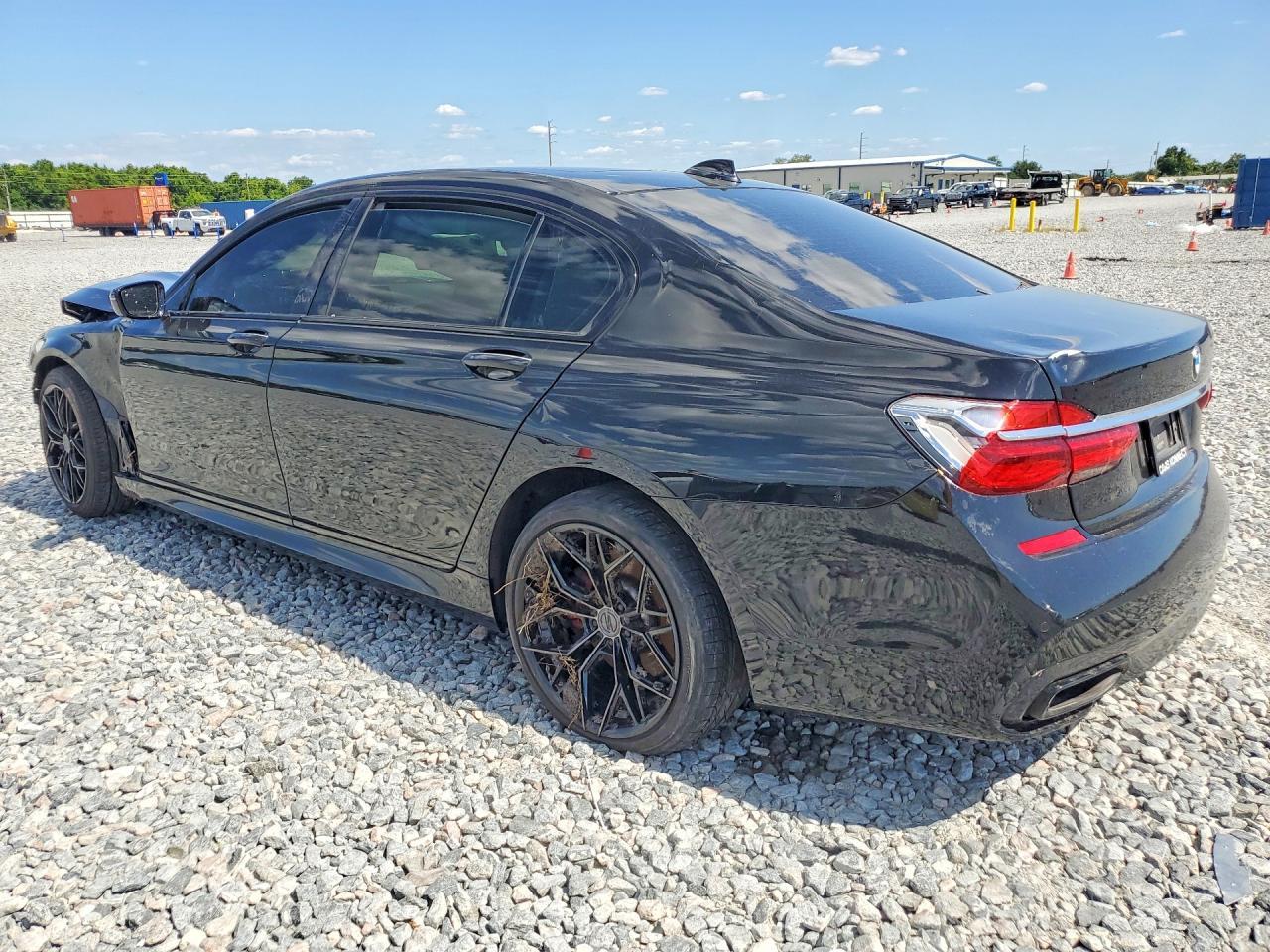 2019 BMW 740 I - Image 2